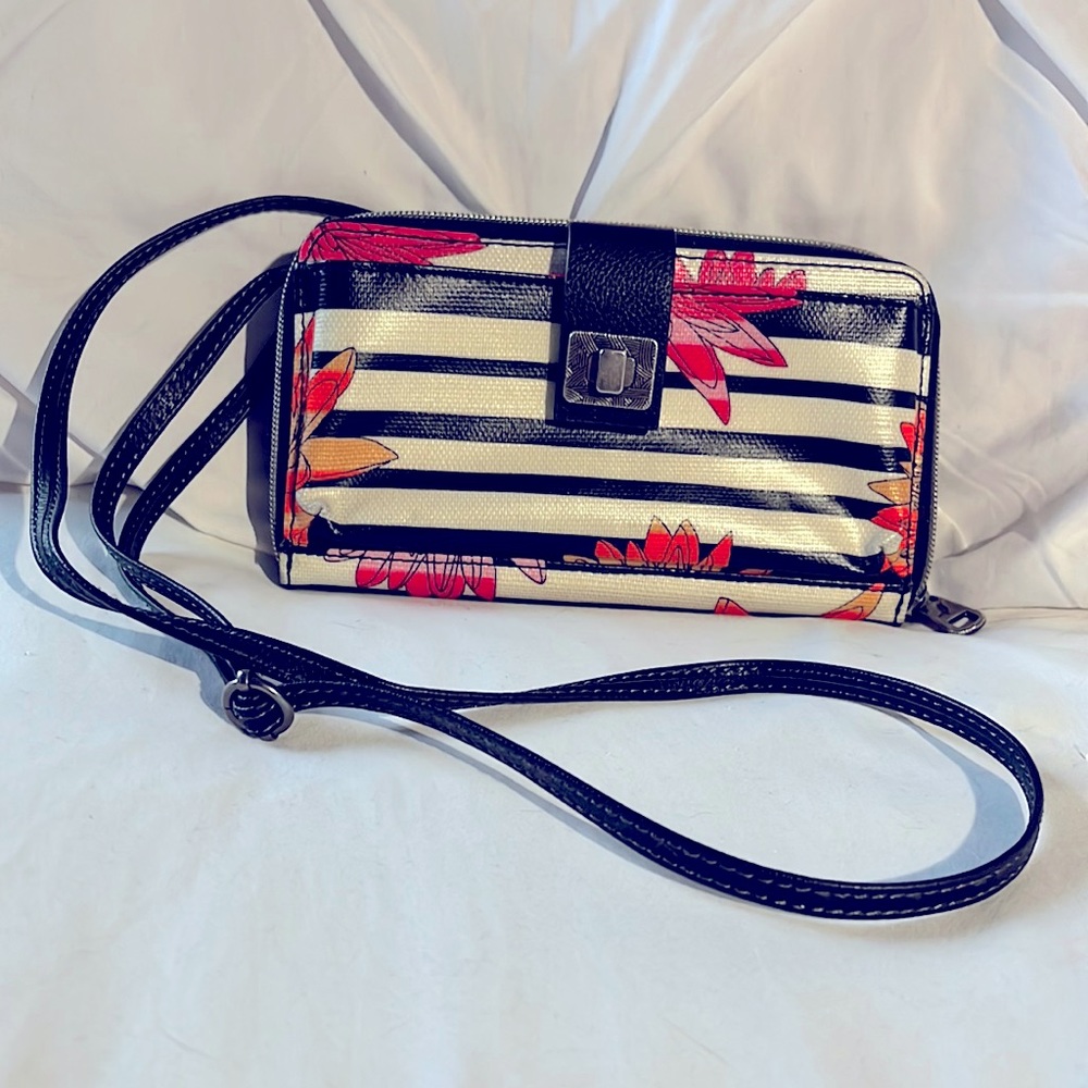 Sak Roots Wallet Bag Smartphone Pocket